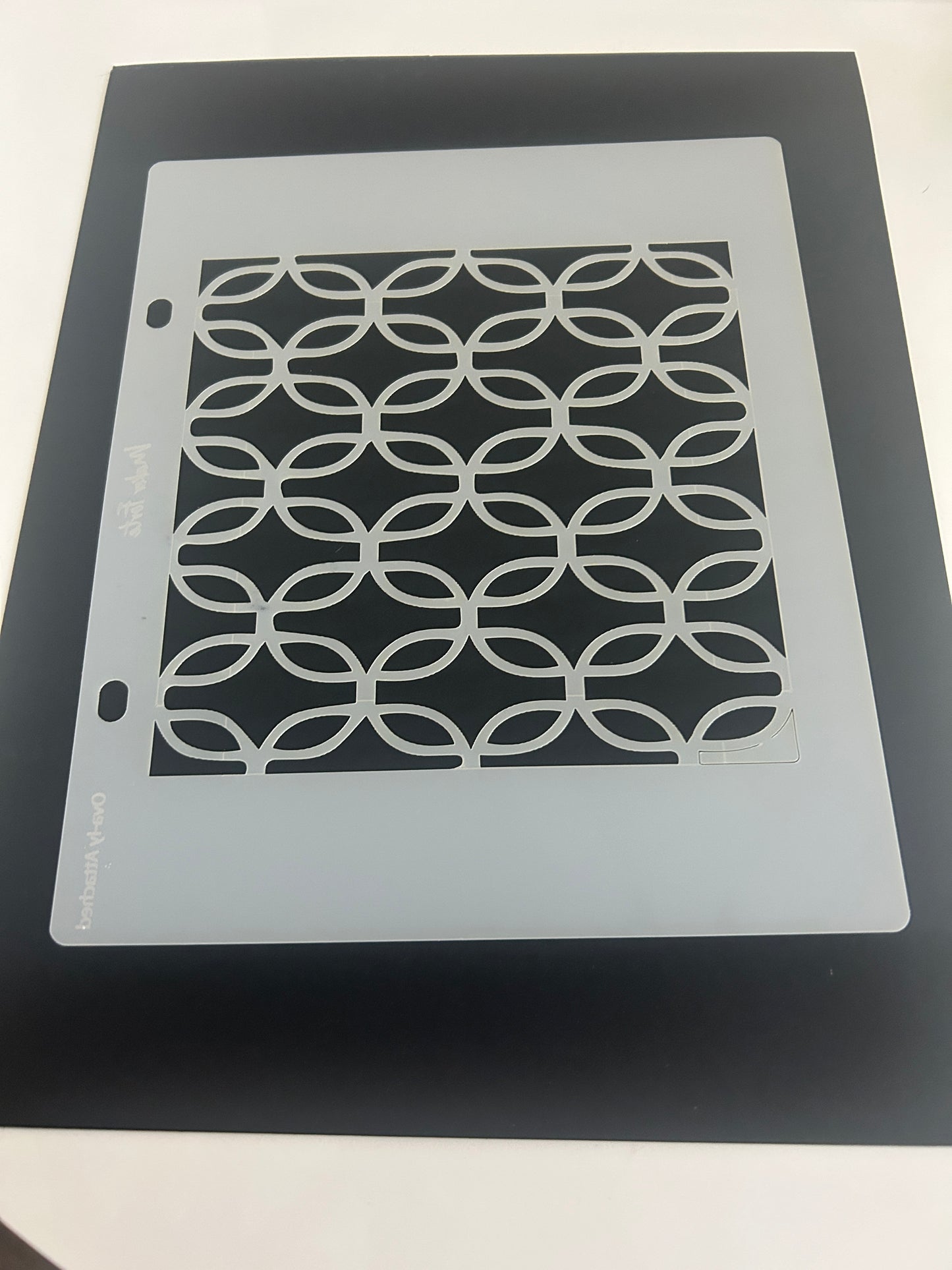 Oval-ly Attached Stencil (No packaging)