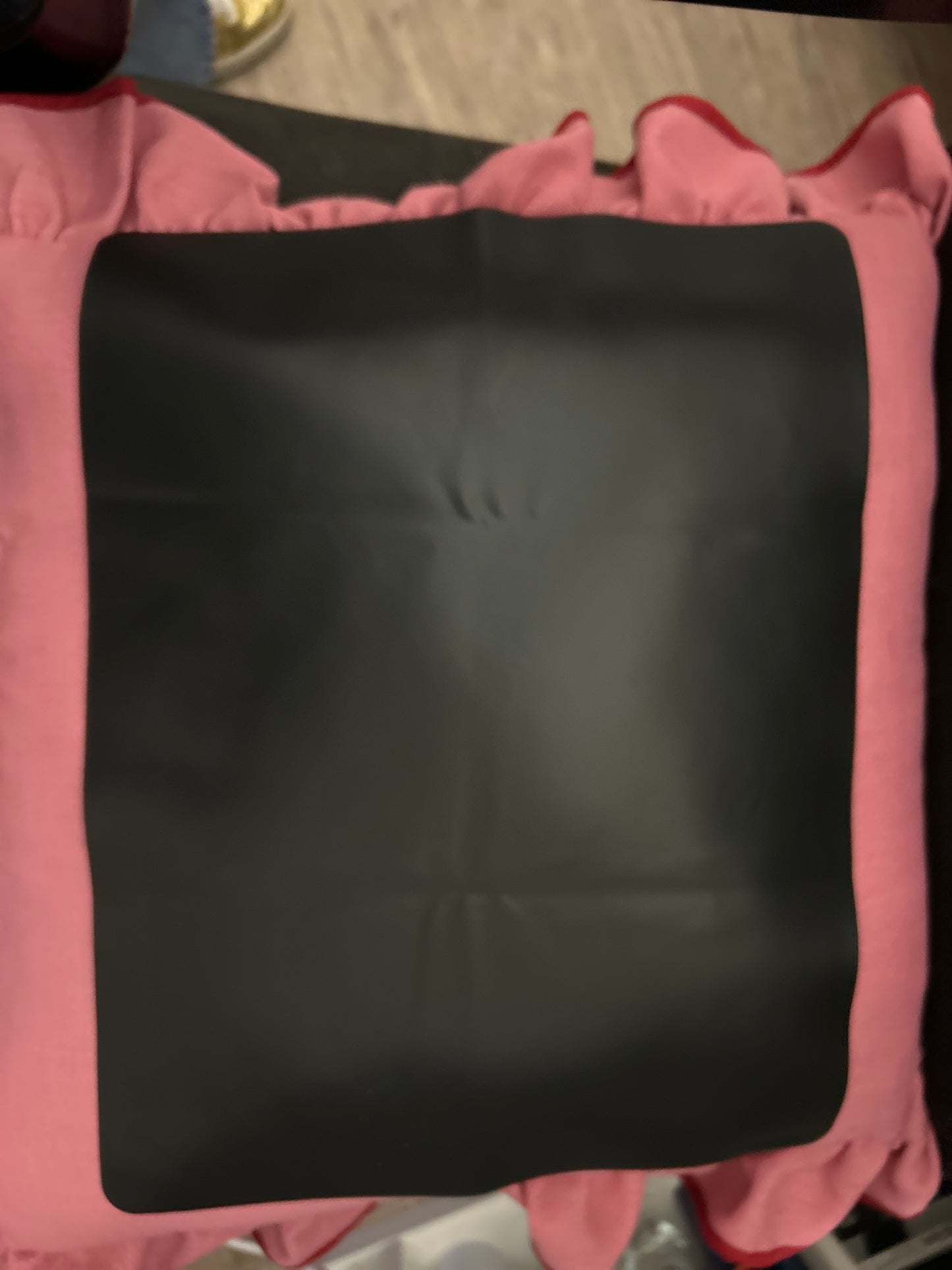 Alchemy Silicone Surface Protector – Black (15.7" x 11.8")